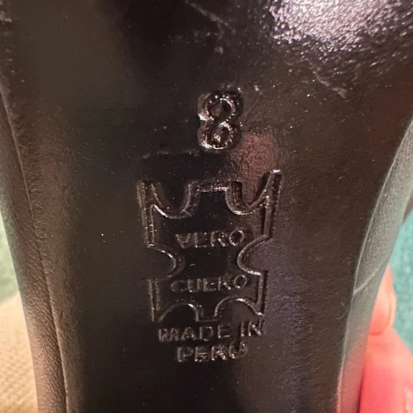 Fluevog LIKE NEW Poser Darla black asymmetrical buckle heel w/ side cutout - 8 - Picture 13 of 16